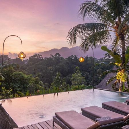 Mahadana Ubud Экстерьер фото